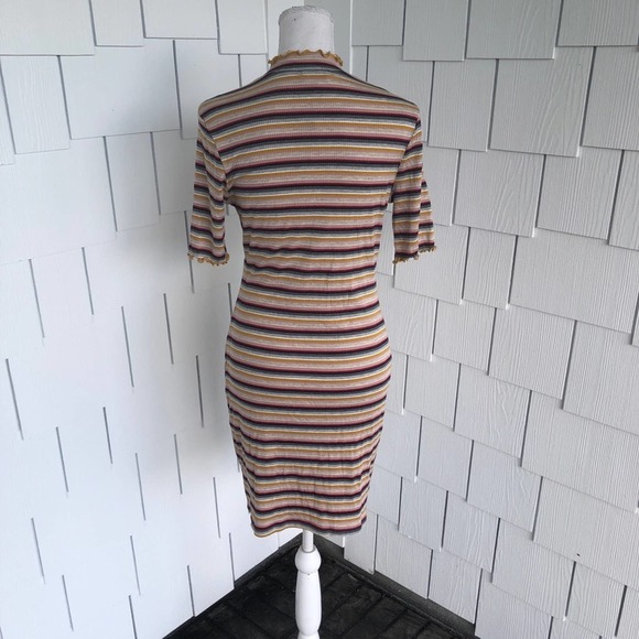 Socialite Women's Pink/Mustard Striped Lettuce Trim Mock Neck Bodycon Dress sz L - Picture 4 of 4